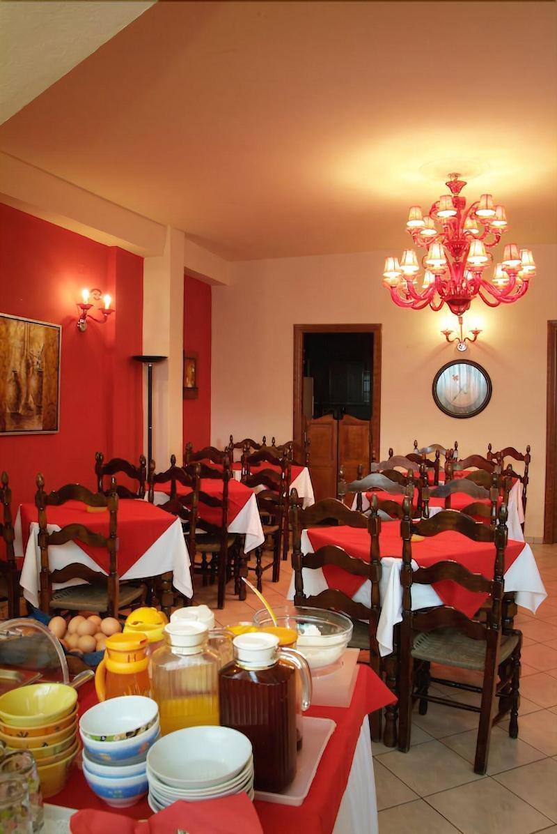 Hotel Varonos Delphes Extérieur photo