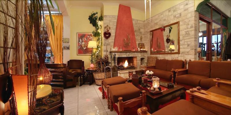 Hotel Varonos Delphes Extérieur photo