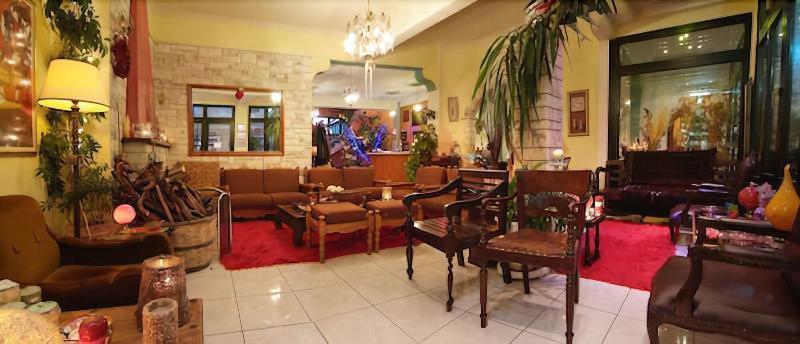 Hotel Varonos Delphes Extérieur photo