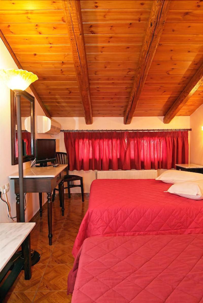 Hotel Varonos Delphes Extérieur photo