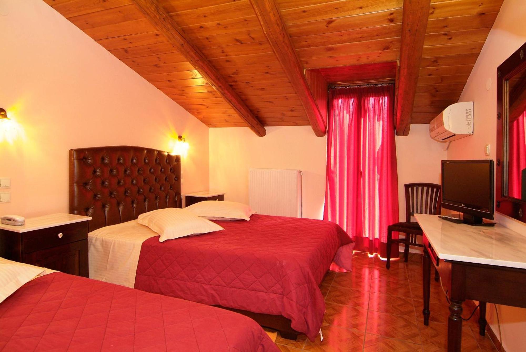 Hotel Varonos Delphes Extérieur photo