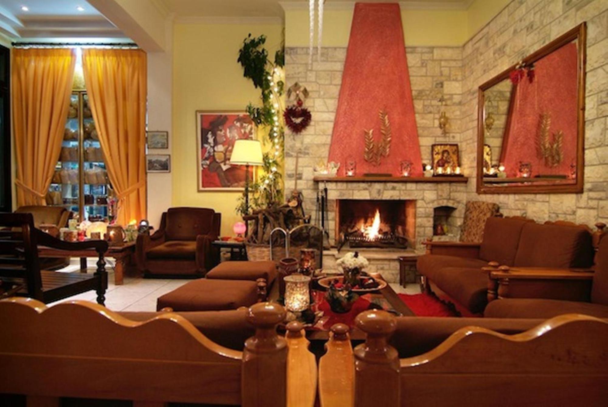 Hotel Varonos Delphes Extérieur photo