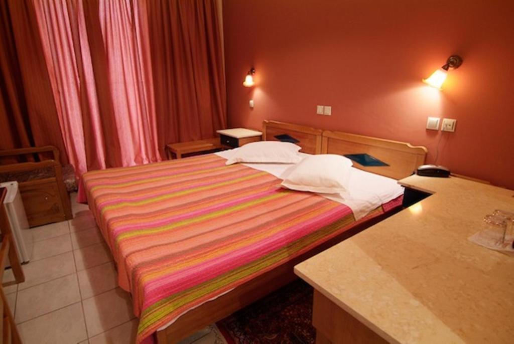 Hotel Varonos Delphes Chambre photo