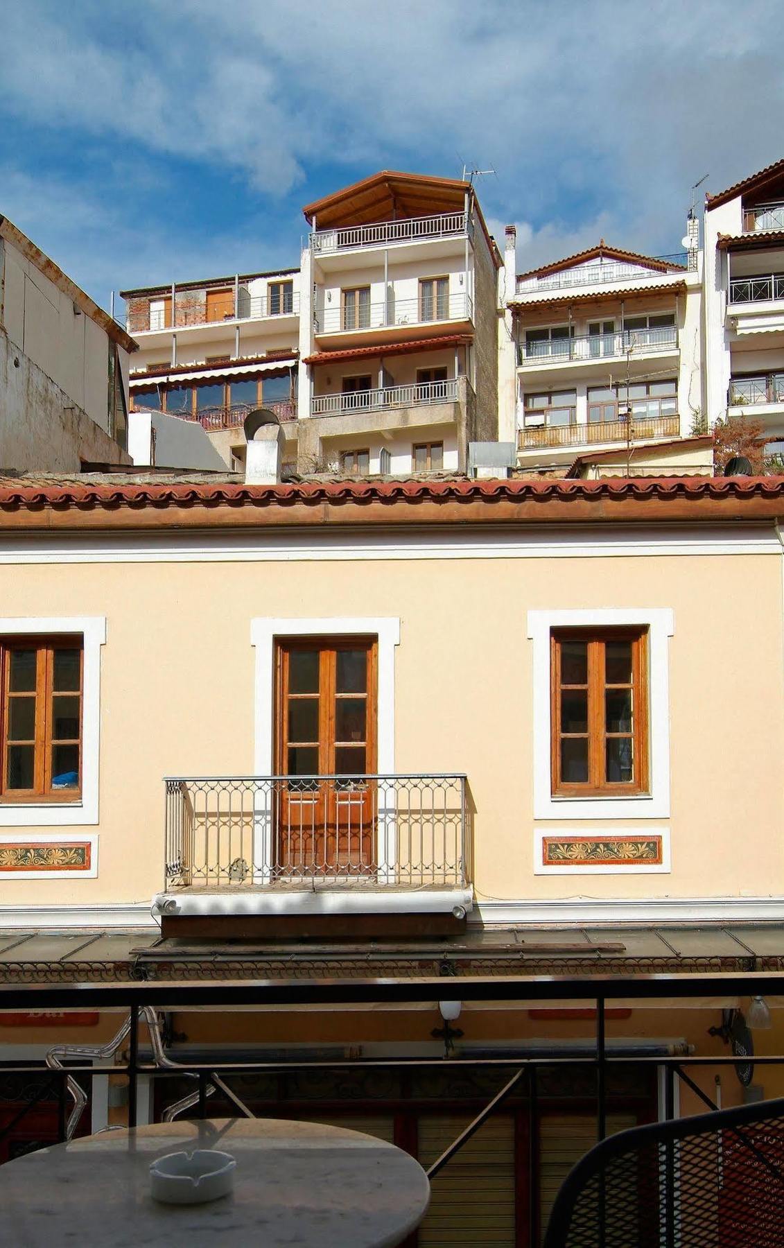 Hotel Varonos Delphes Extérieur photo